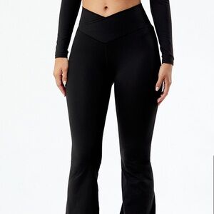 PAC 1980 PAC WHISPER Active Crossover Flare Yoga Pants